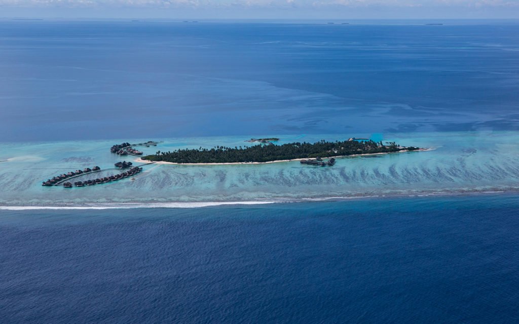 1234567_53432808_Maalifushi_by_COMO_Aerial_3707x2472