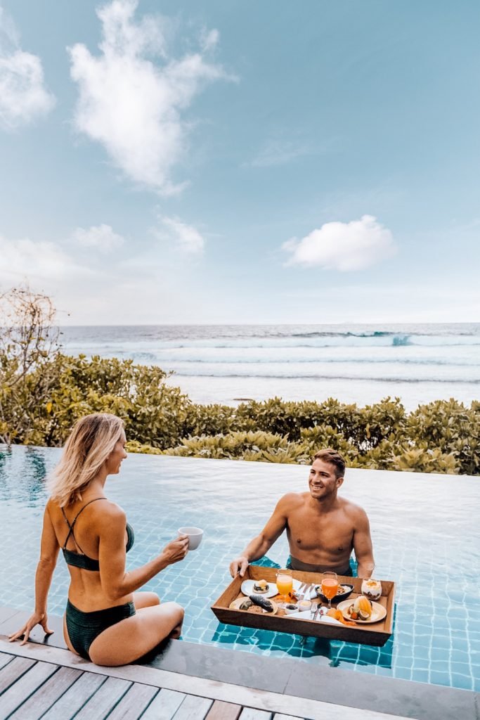 SLMD_PhotoGallery_PoolBreakfast